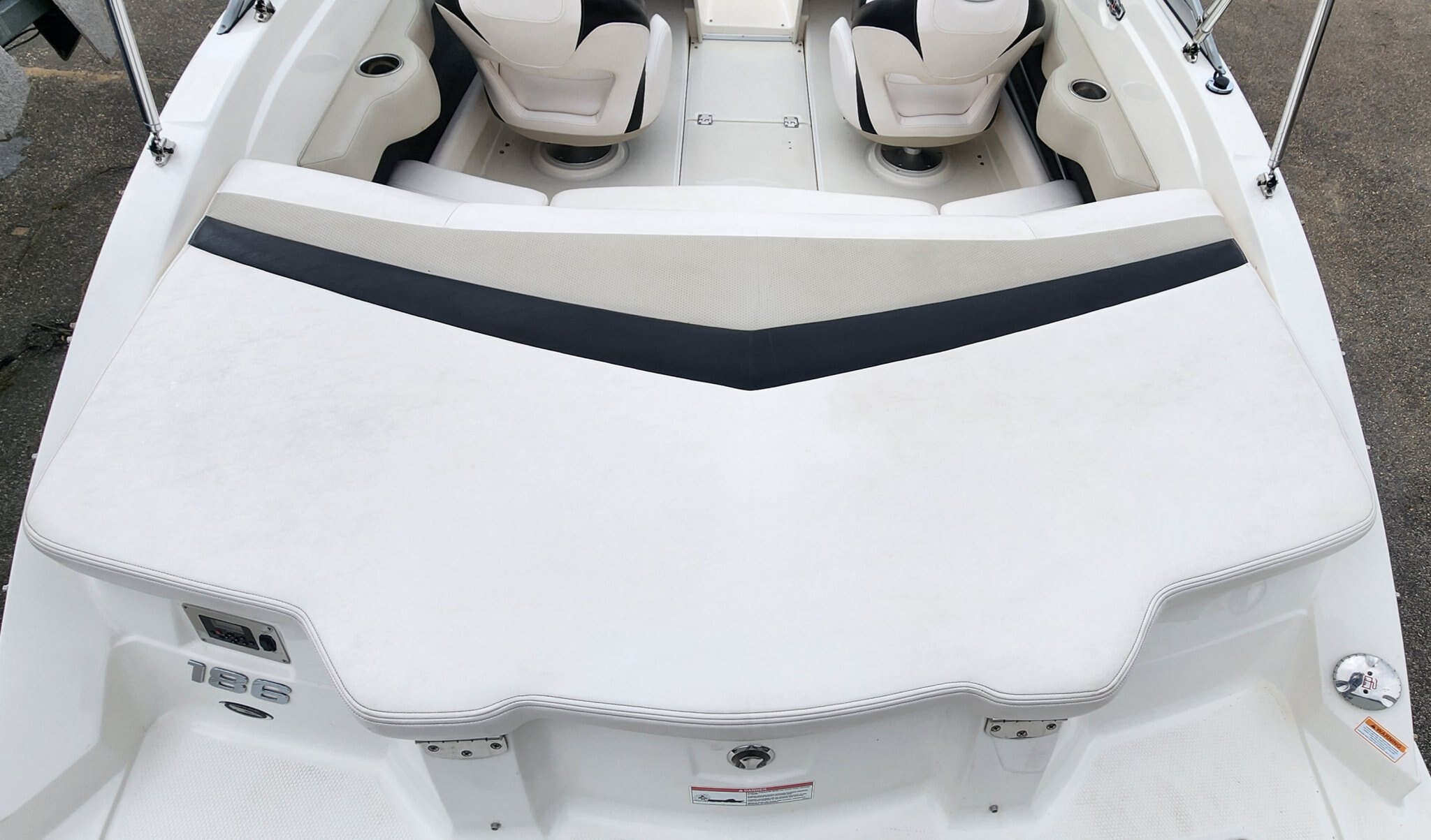 2011 CHAPARRAL 186