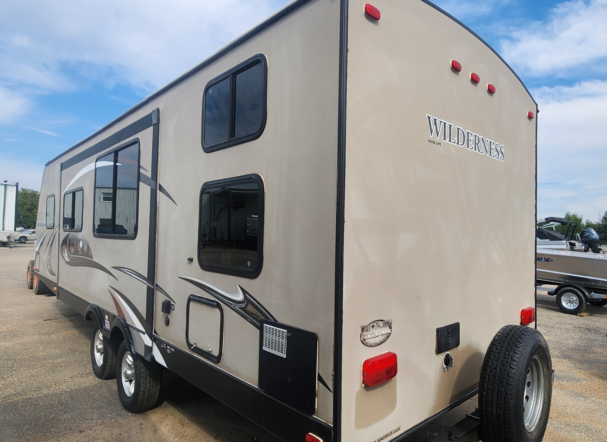 2013 HEARTLAND RV 2850 WILDERNESS