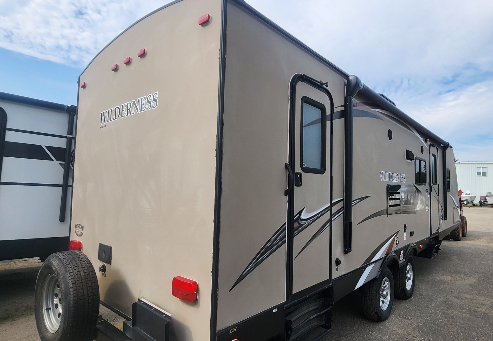2013 HEARTLAND RV 2850 WILDERNESS