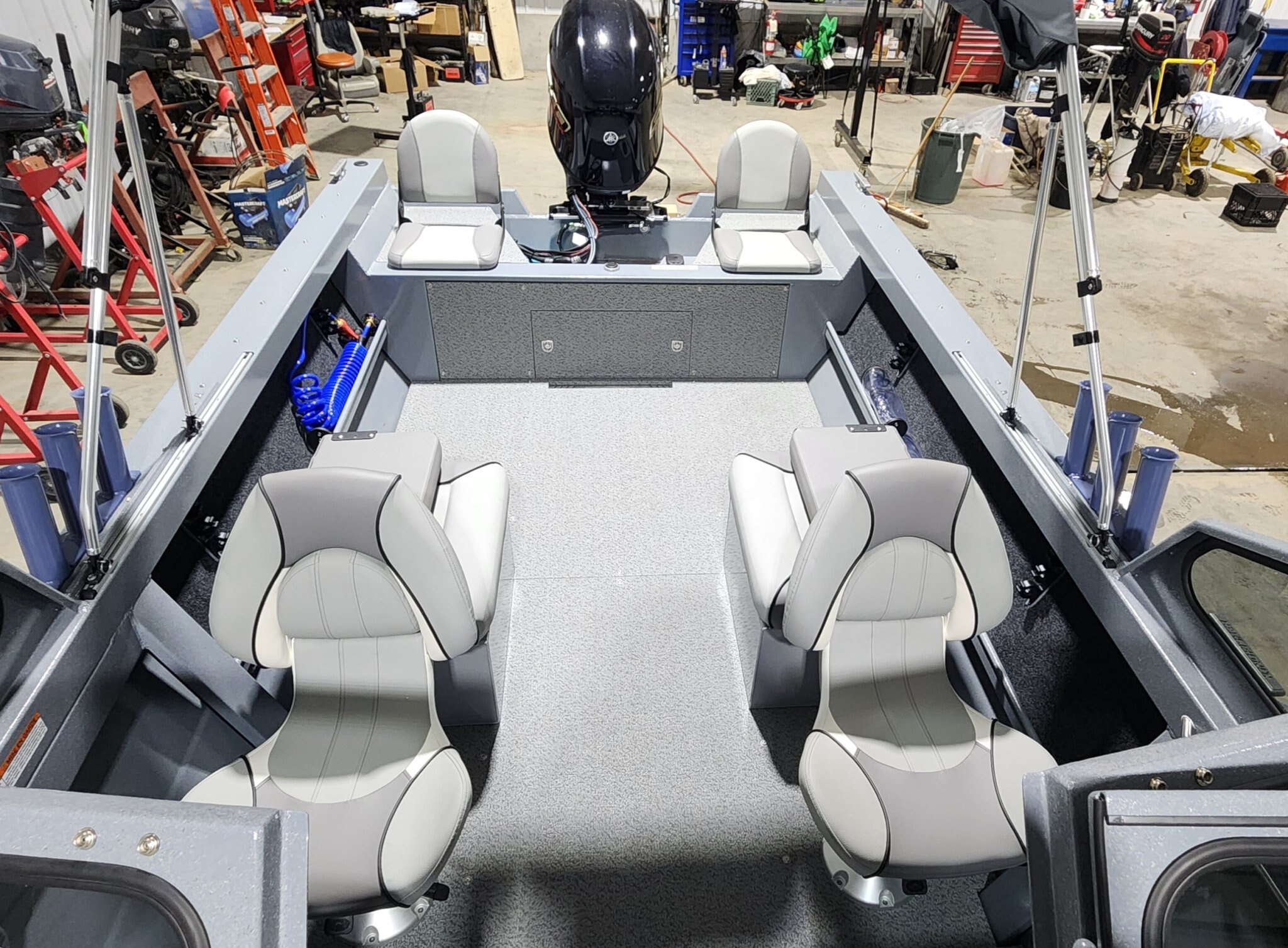 2027 KINGFISHER 1825 FALCON
