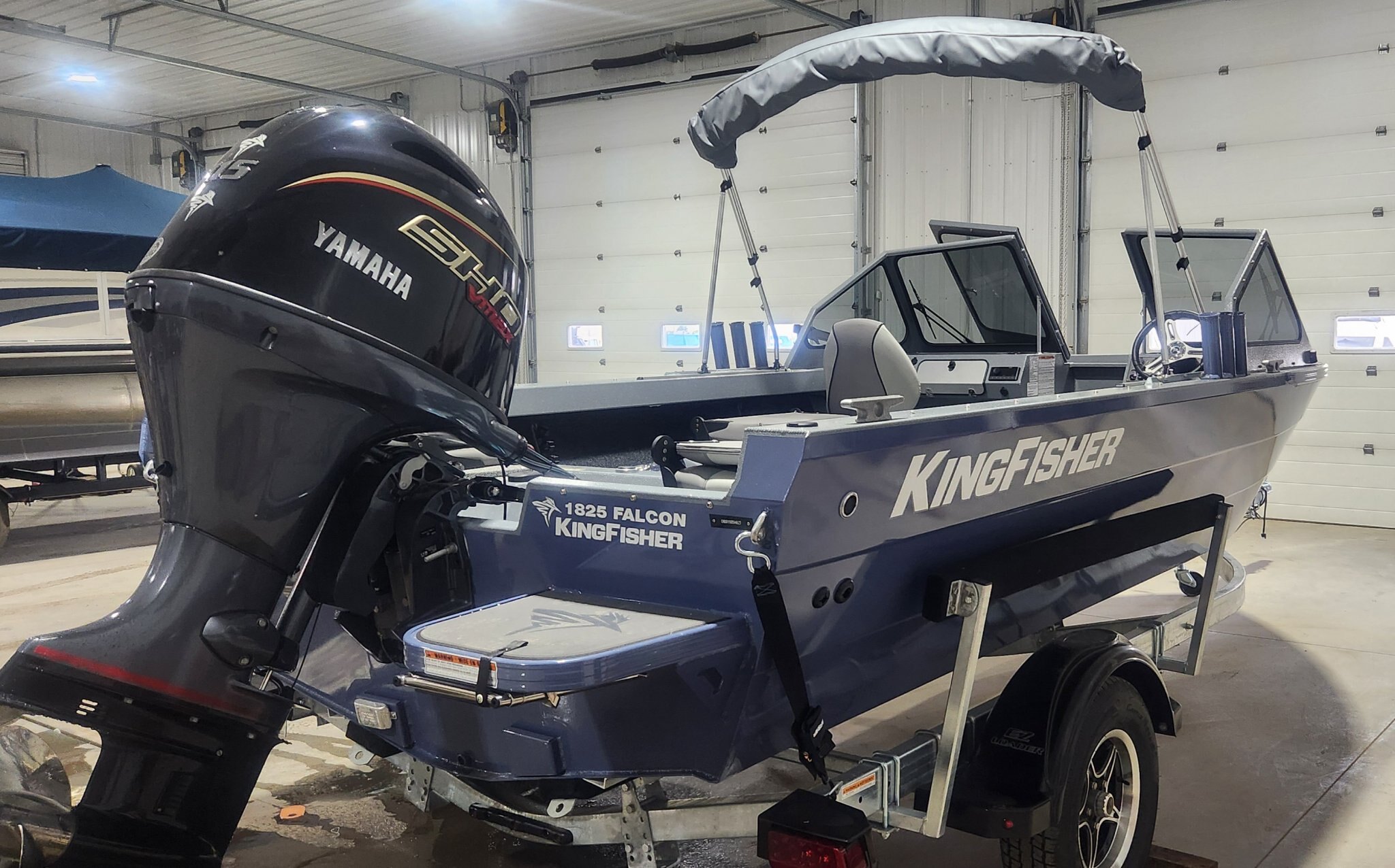 2027 KINGFISHER 1825 FALCON