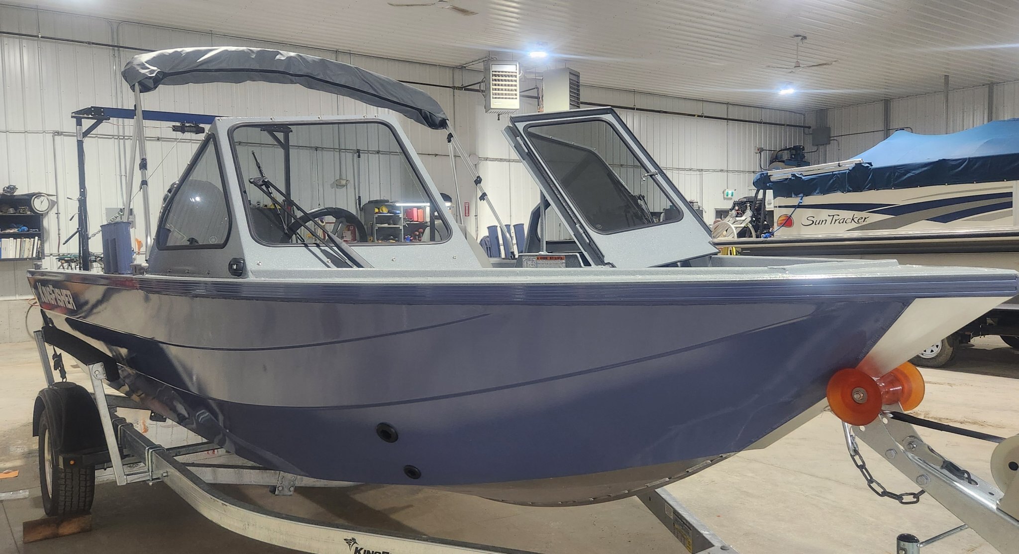 2027 KINGFISHER 1825 FALCON