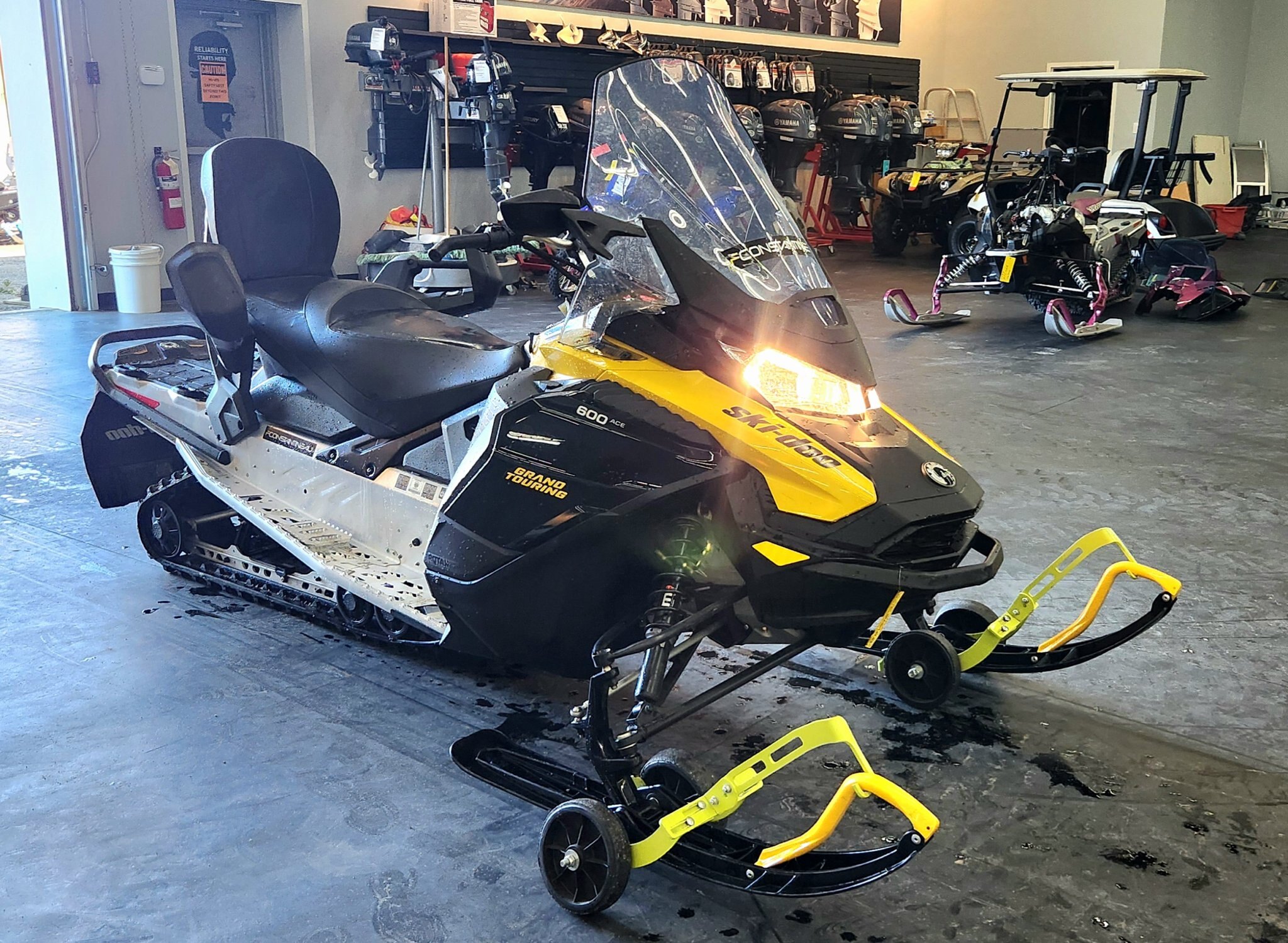 2025 SKI DOO GT SPORT 600