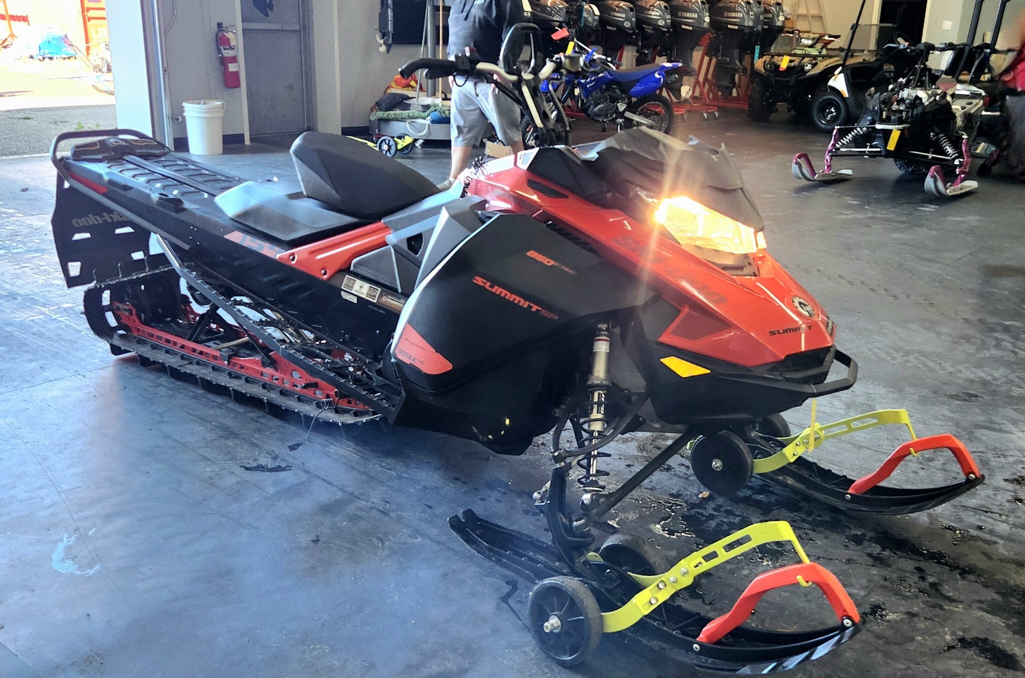 2021 SKI DOO SUMMIT 850