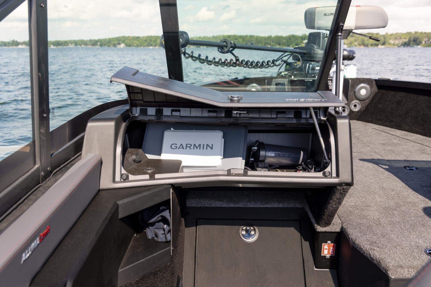 2027 Alumacraft Trophy 210X Sport