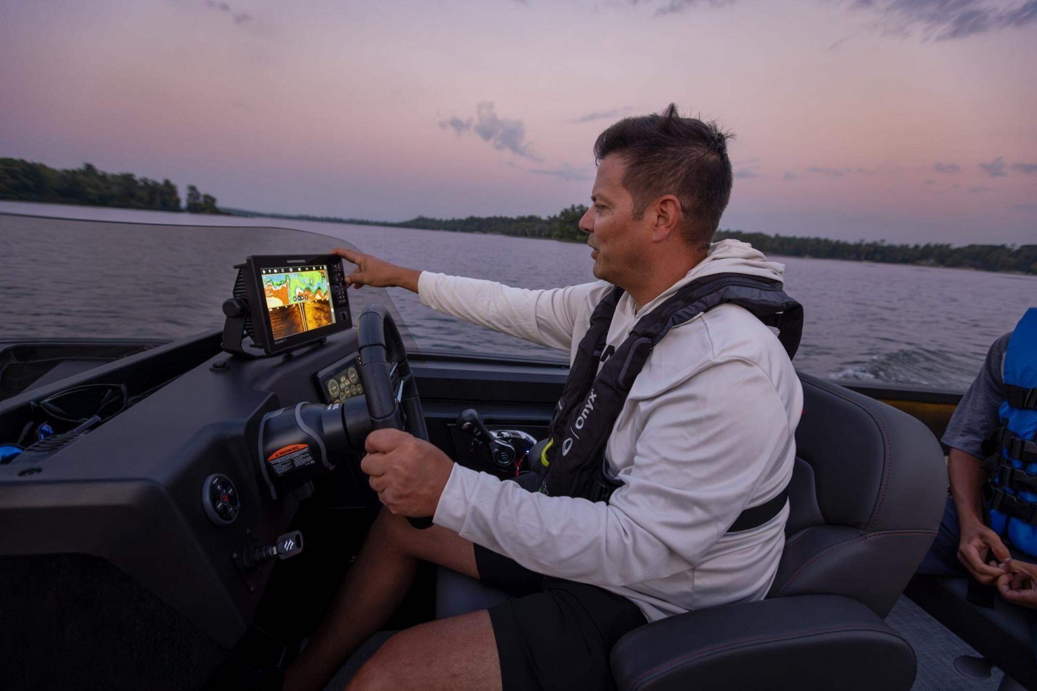 2027 Alumacraft Competitor 210X Side Console