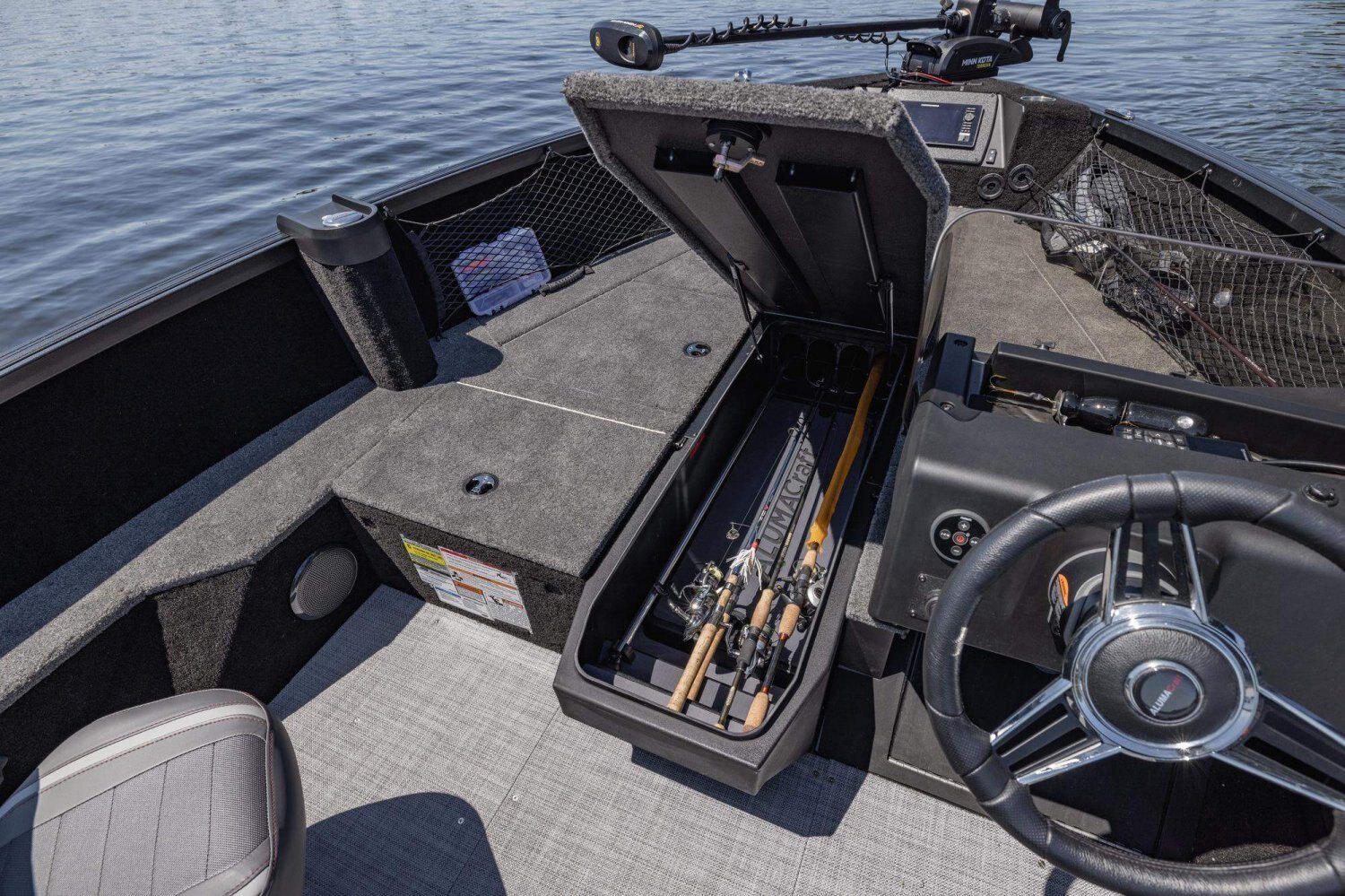 2027 Alumacraft Competitor 190X Side Console