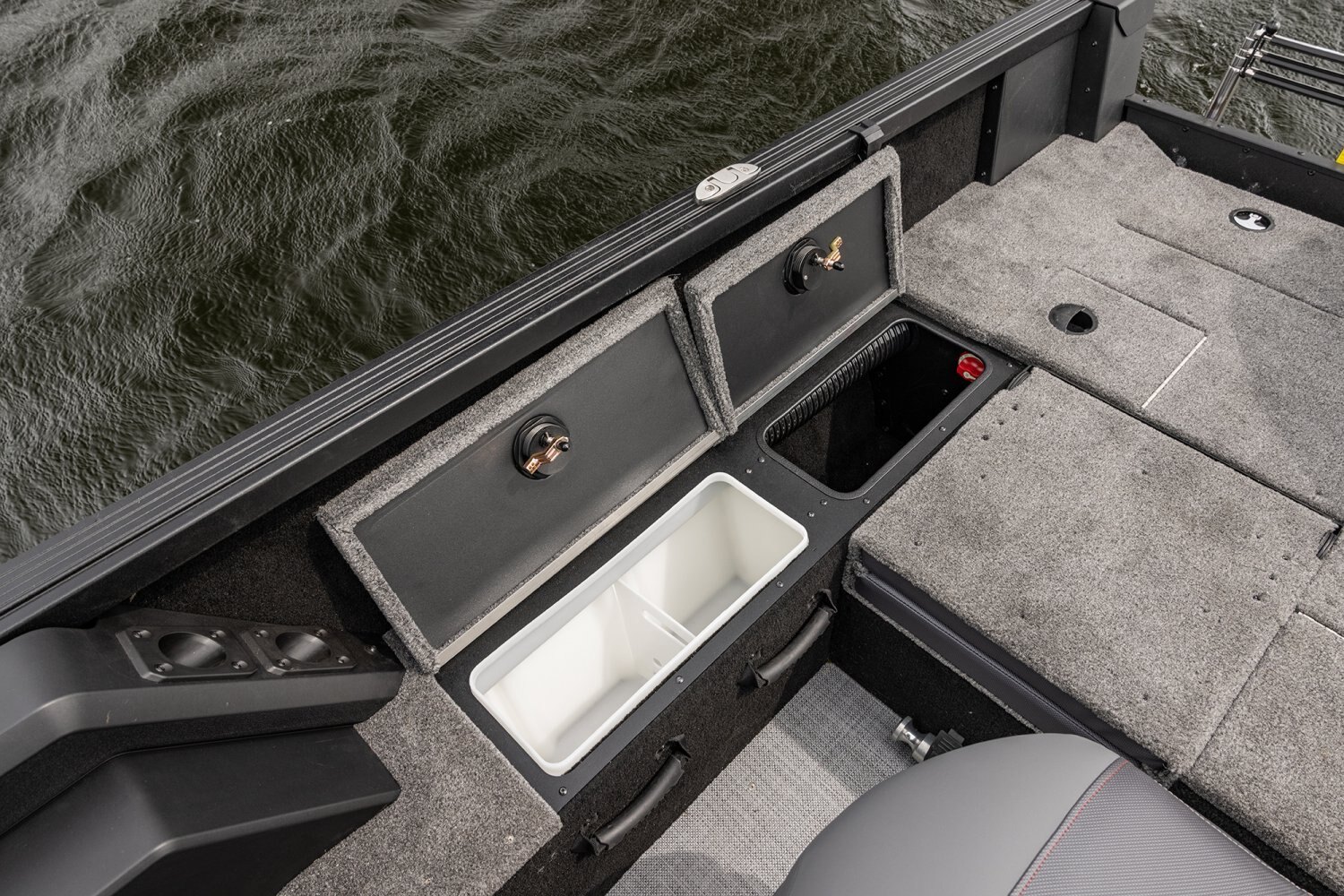 2027 Alumacraft Competitor 180X Sport