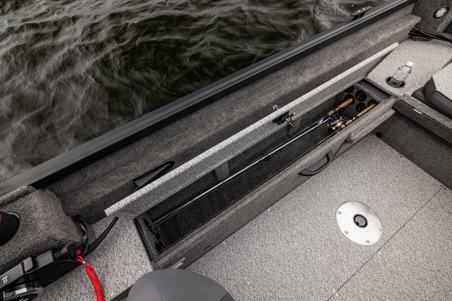 2027 Alumacraft Voyageur 175 Side Console