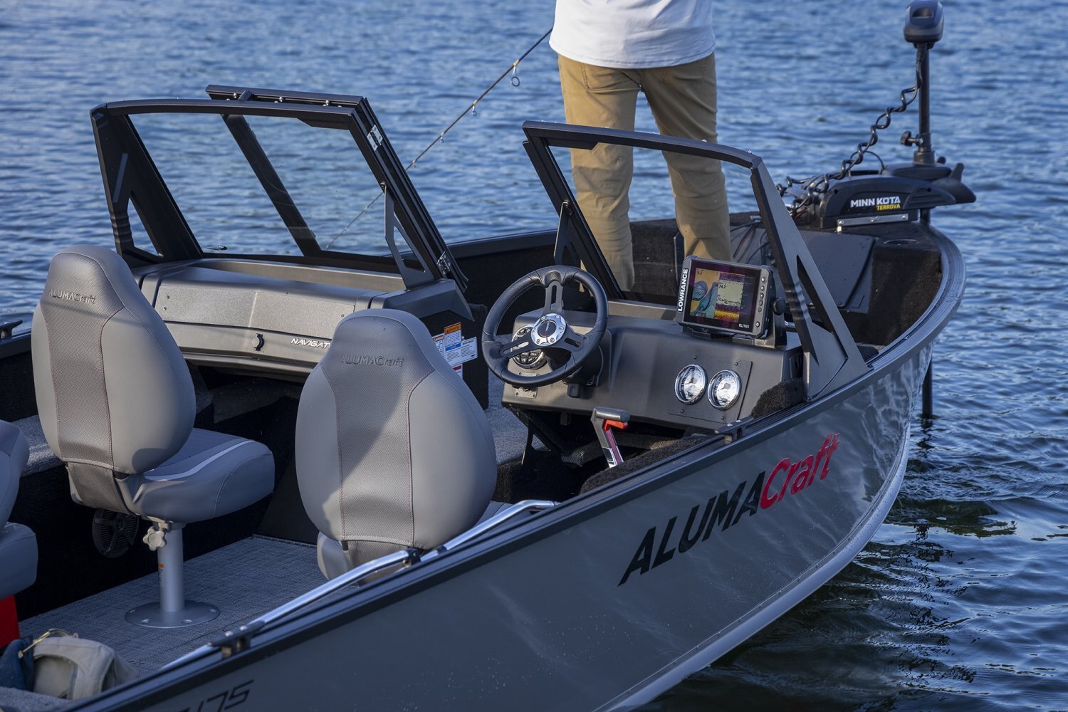 2027 Alumacraft Navigator 165 Sport