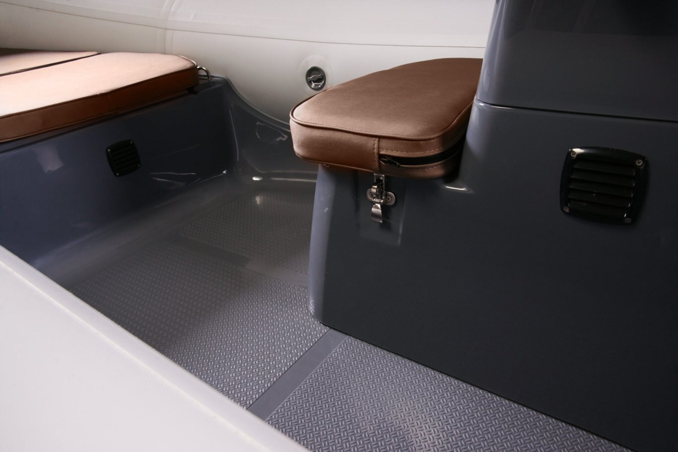 2026 BRIG Falcon 500