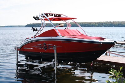 R & J Machine Cantilever Boat Lifts