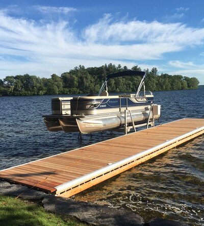 R & J Machine Vertical Boat Lifts