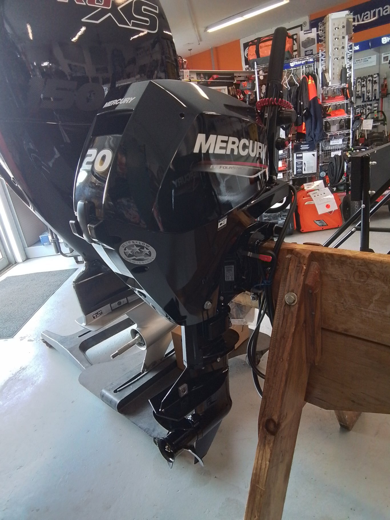 Mercury 20 HP EFI Outboard FourStroke 20ELHPT