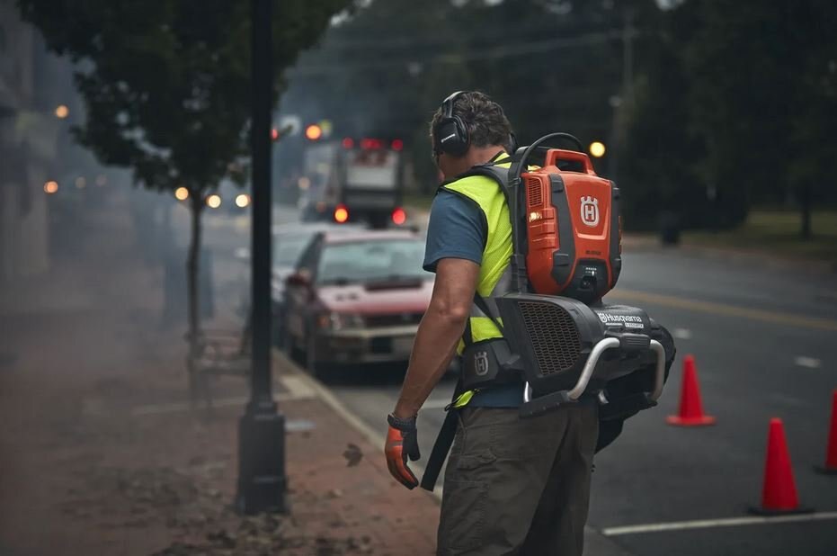 Husqvarna 550iBTX with battery and charger