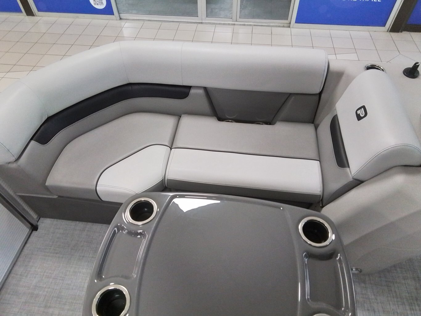 2025 Princecraft Vectra 21 RL Pearl Grey Mercury 60 ELPT CT