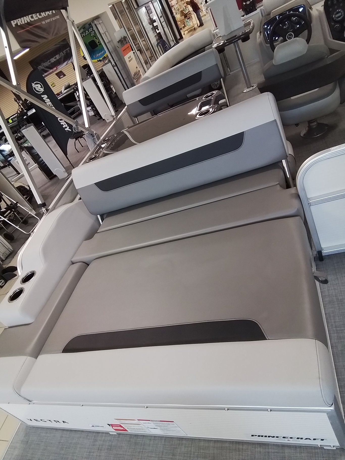 2025 Princecraft Vectra 21 RL Pearl Grey Mercury 60 ELPT CT
