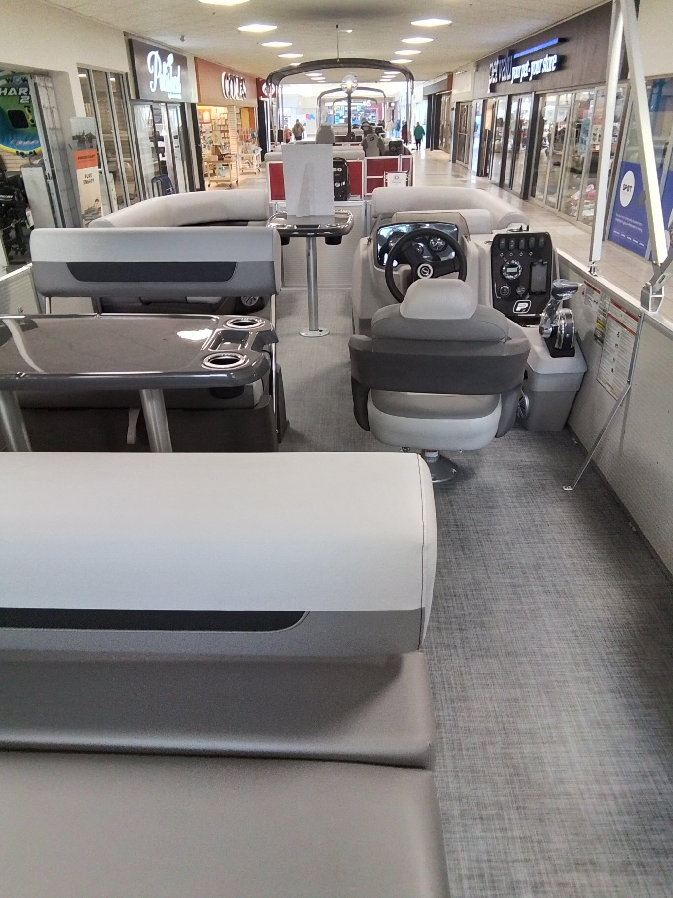 2025 Princecraft Vectra 21 RL Pearl Grey Mercury 60 ELPT CT