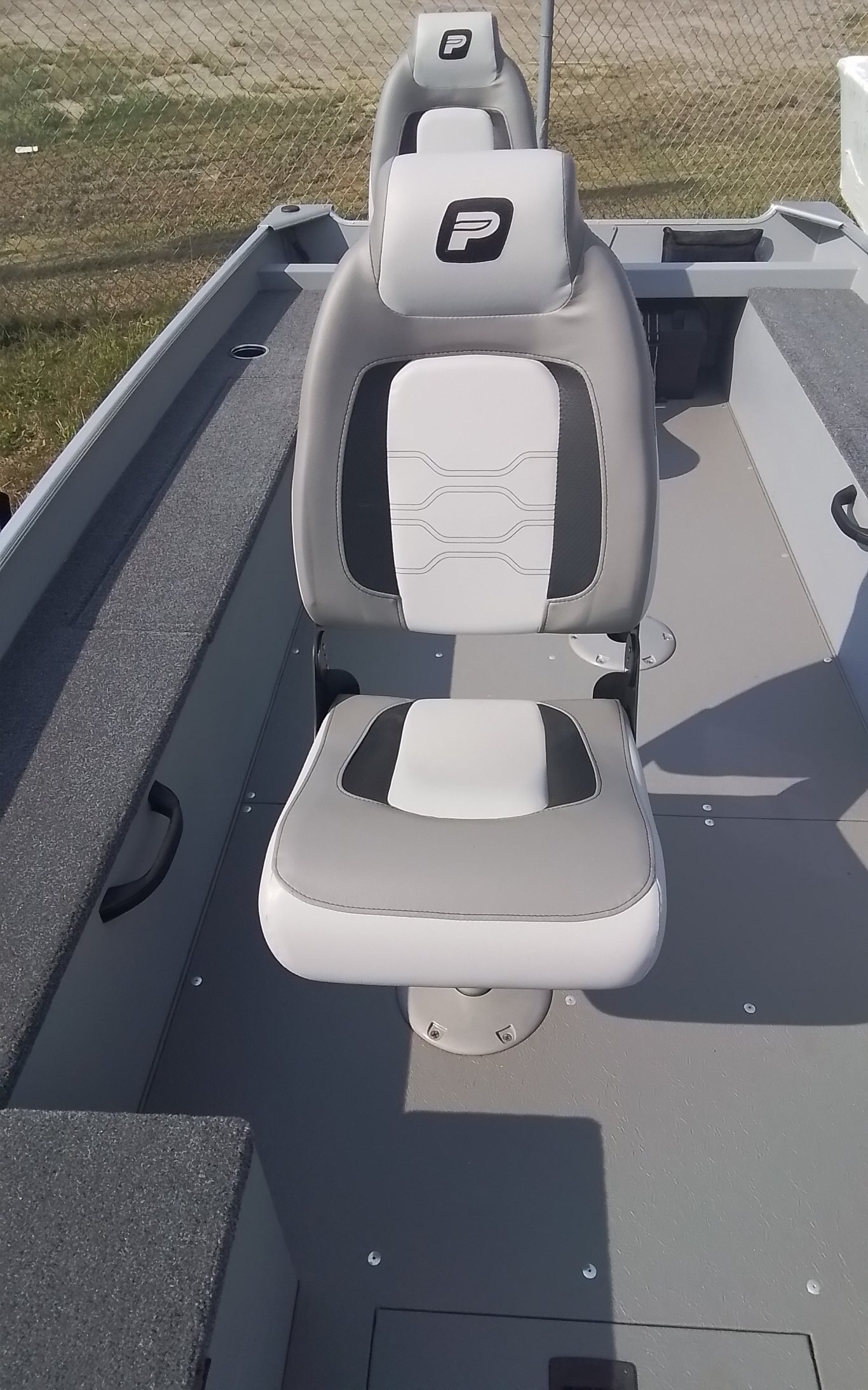 2025 Princecraft Resorter 160 BT BLACK Mercury 40 ELHPT