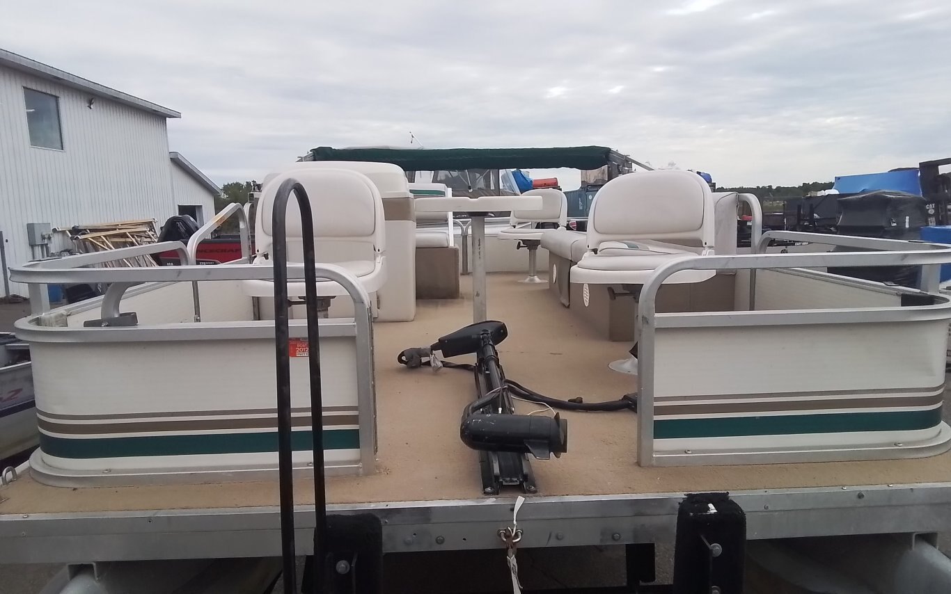 1997 SWEETWATER CHALLENGER 18 NO ENGINE