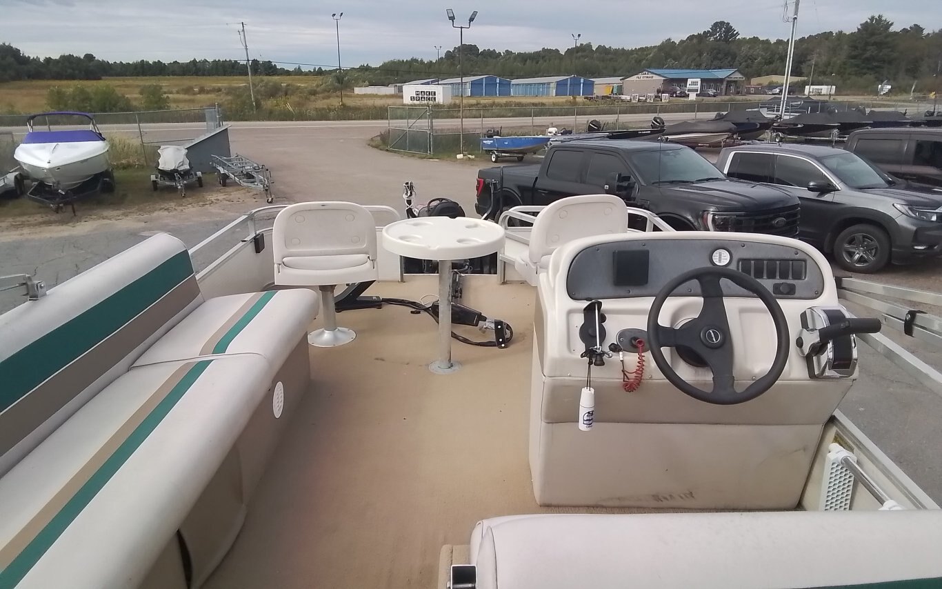 1997 SWEETWATER CHALLENGER 18 NO ENGINE