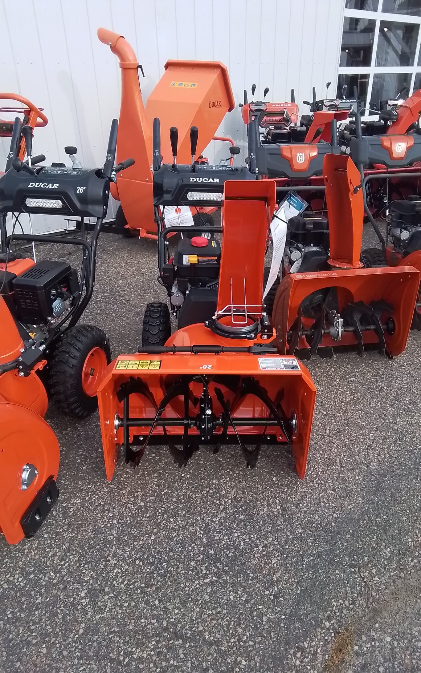 DUCAR 28 INCH SNOWBLOWER