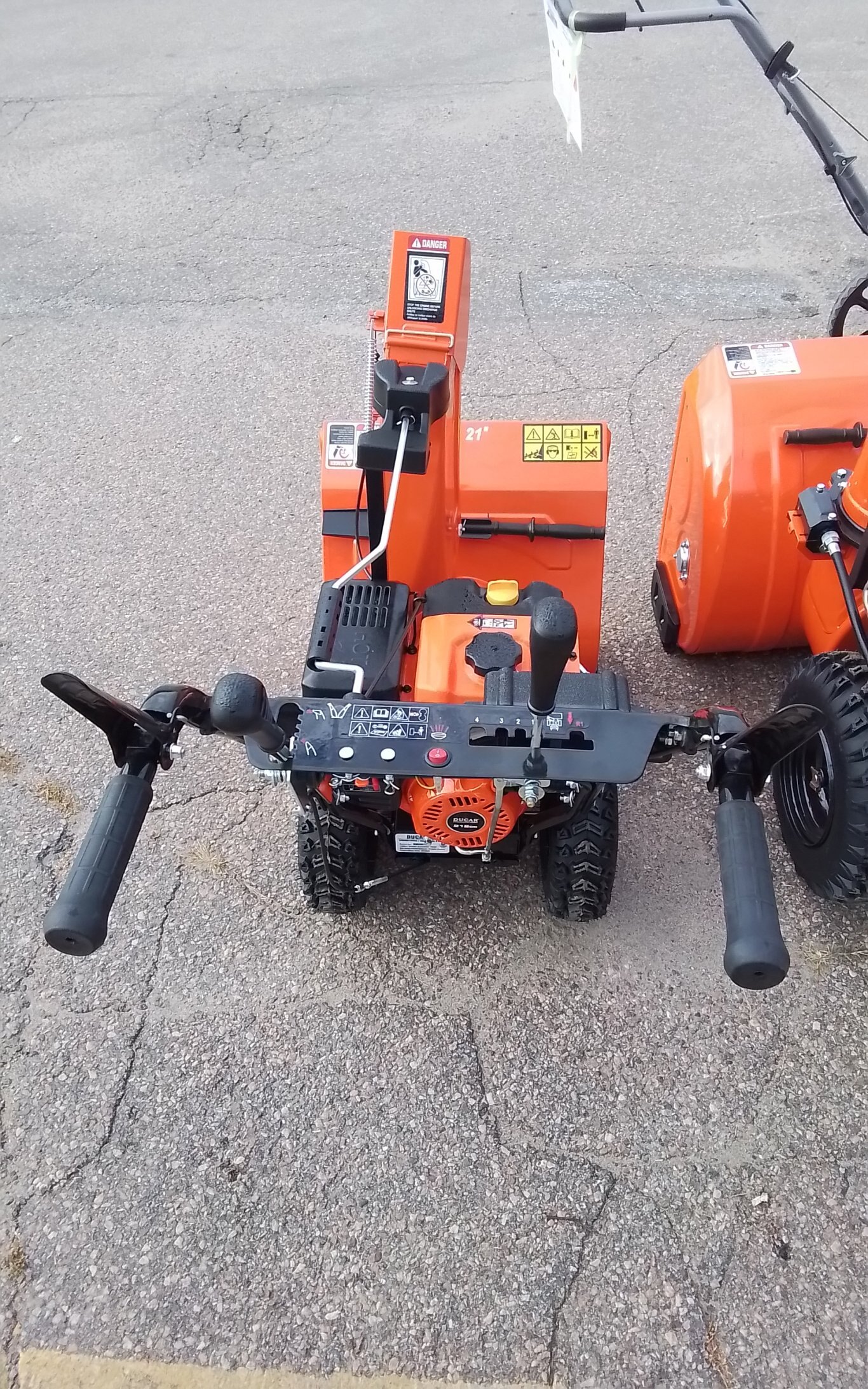 DUCAR 21 INCH SNOWBLOWER