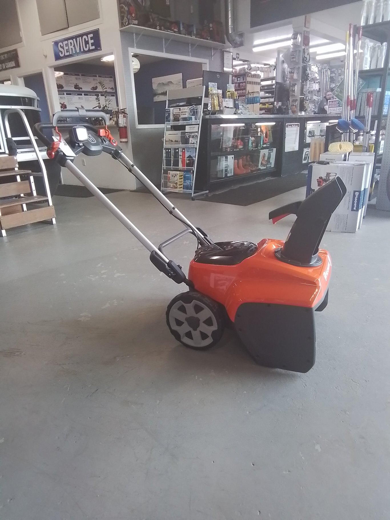 HUSQVARNA ST 253i Battery Snow Blower
