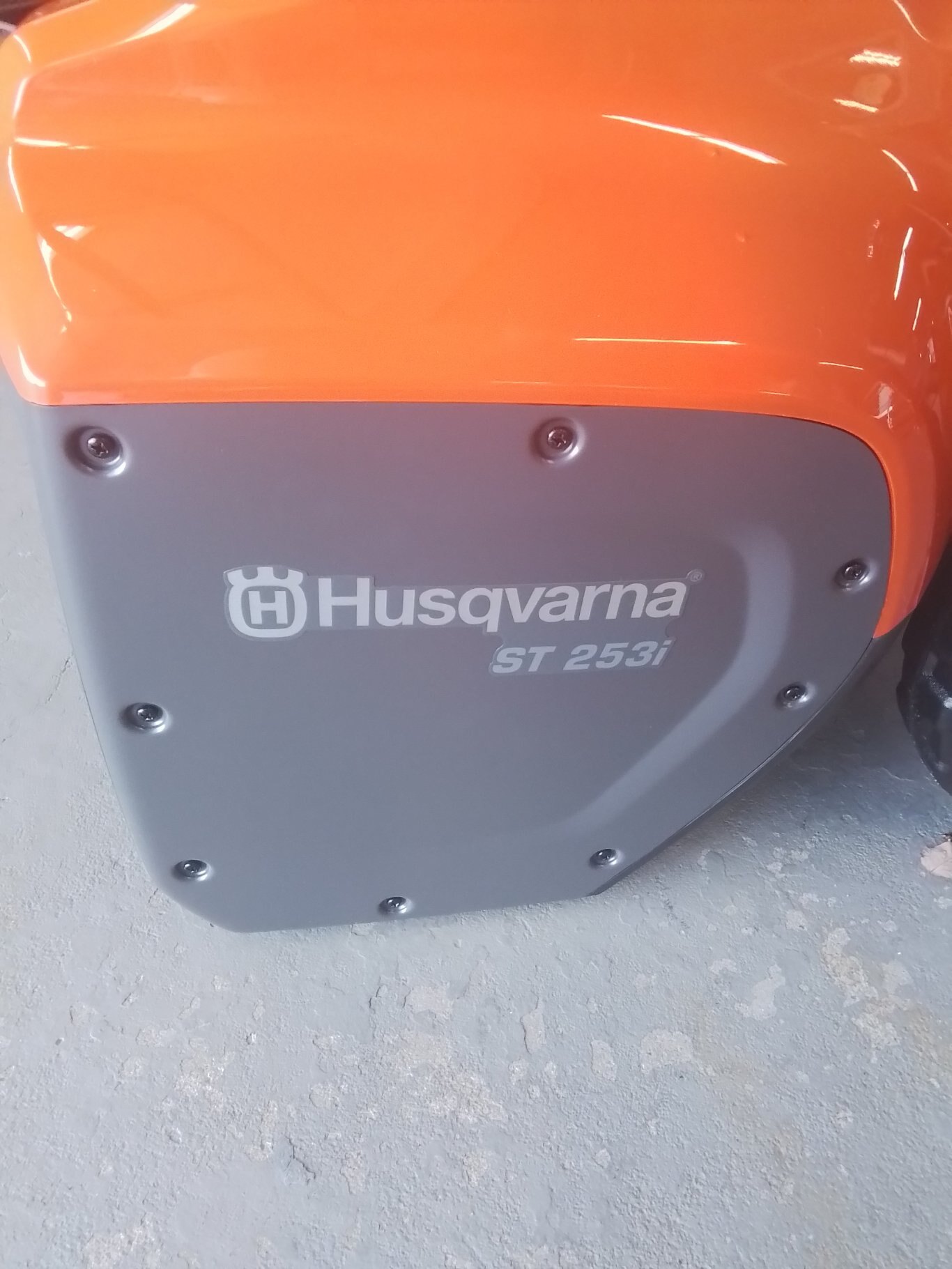 HUSQVARNA ST 253i Battery Snow Blower