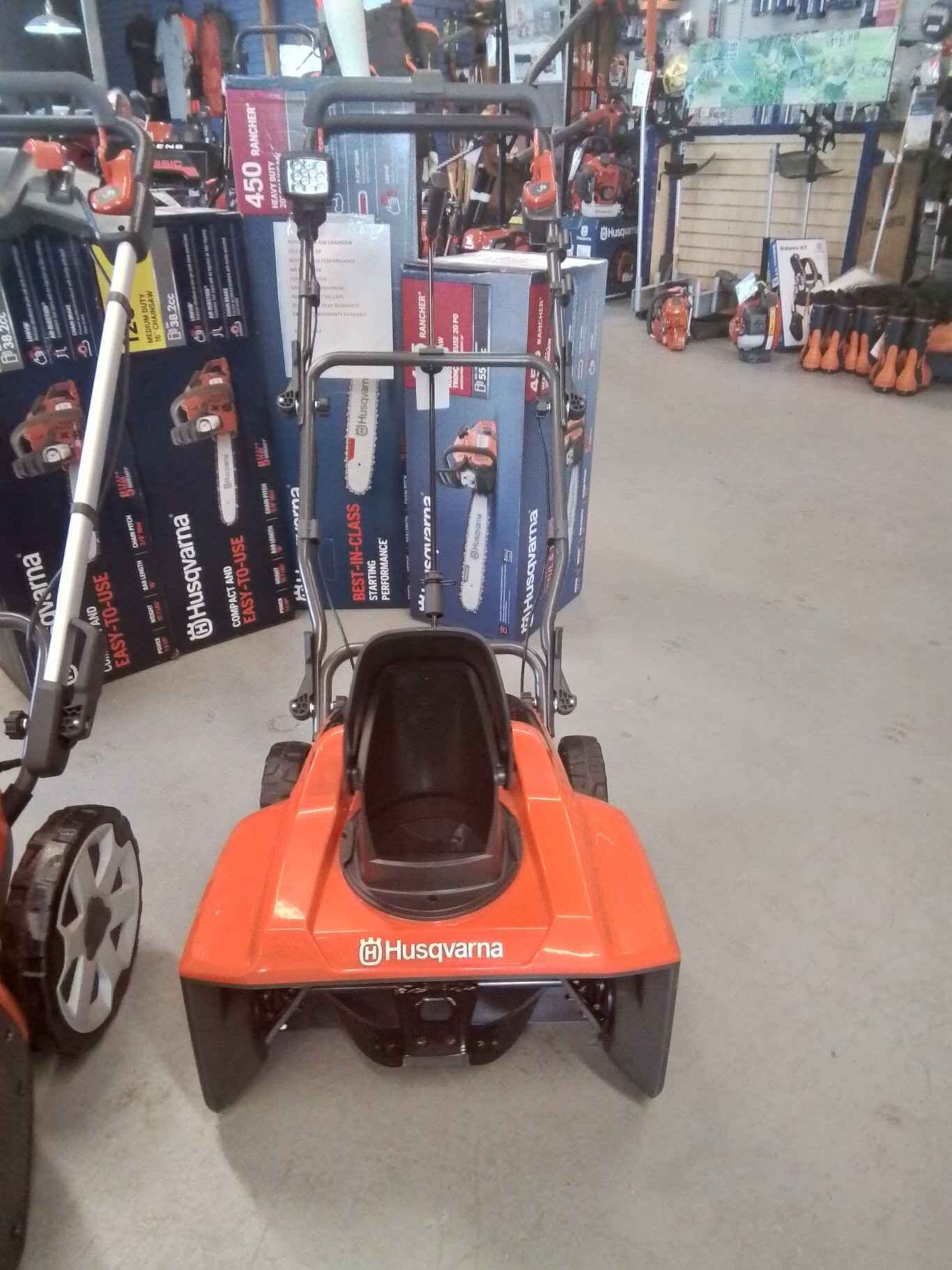 HUSQVARNA ST 143i Battery Snow Blower