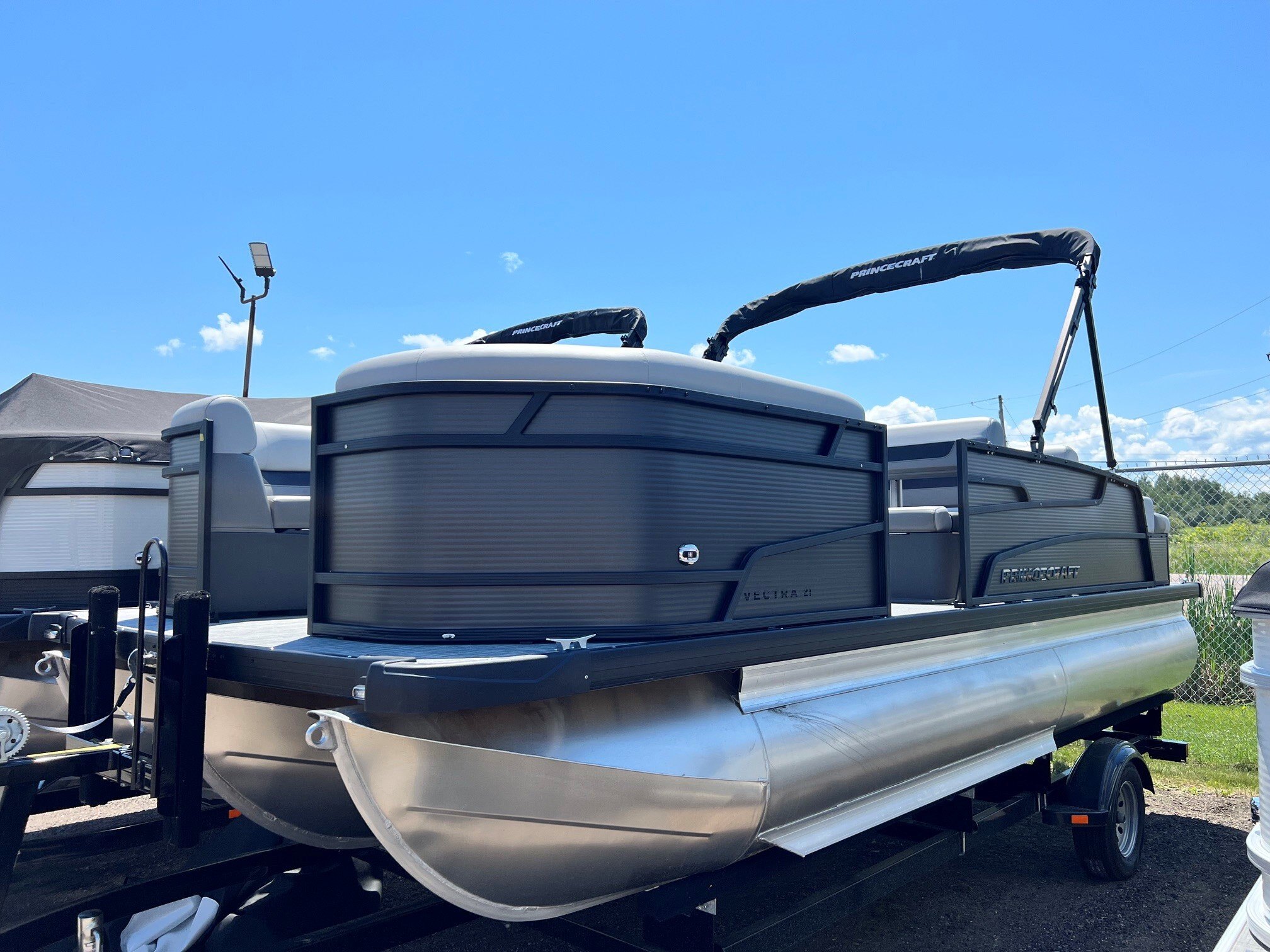 2026 PRINCECRAFT VECTRA 21 RL CHARCOAL BLACK EDITION MERCURY 115 EXLPT PRO XS CT SPORT CONFIGURATION