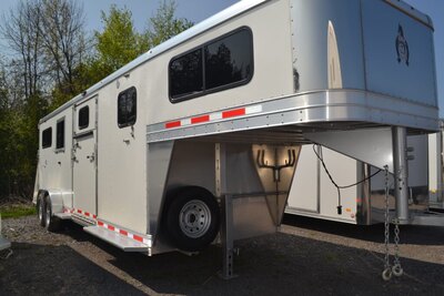 Adams Trailers 23' Aluminum Horse Trailer