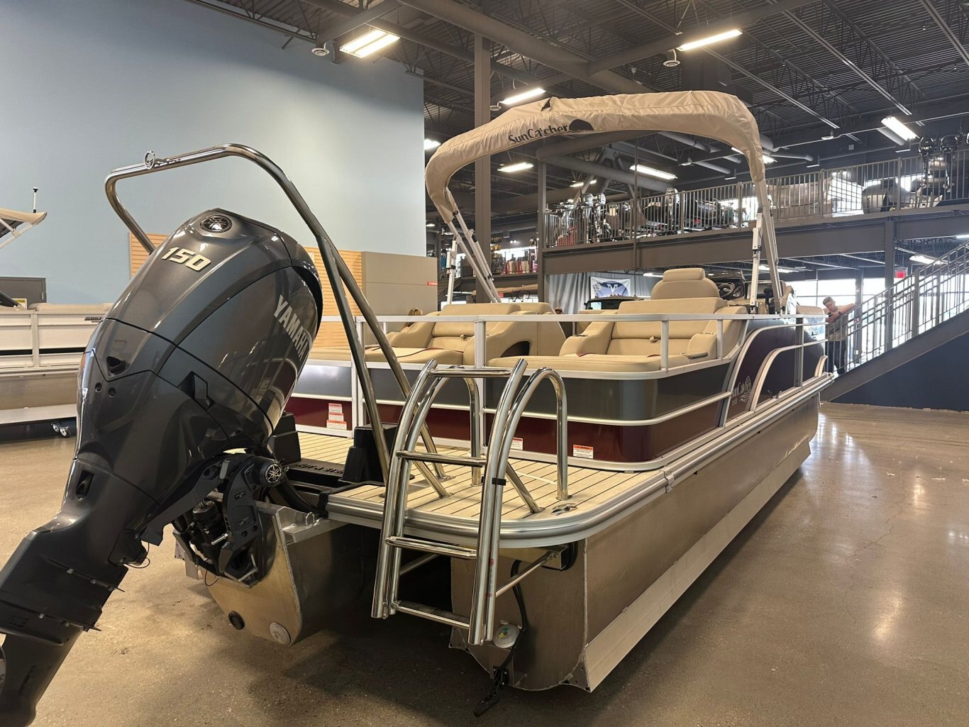 SunCatcher Select 324 SS With Yamaha 150HP