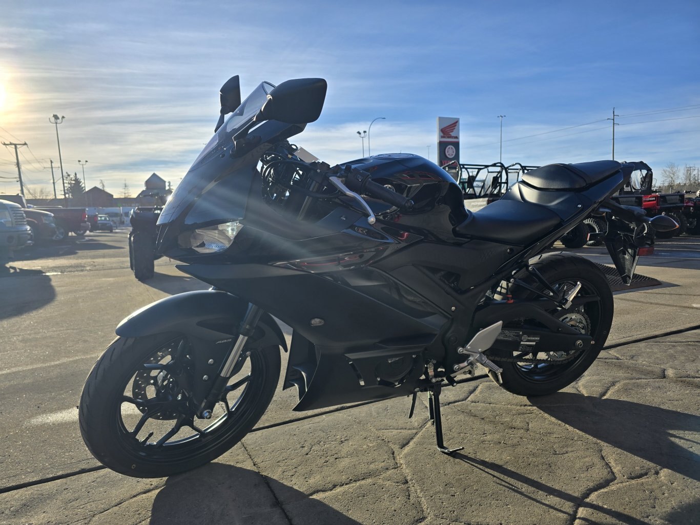 2024 YAMAHA R3