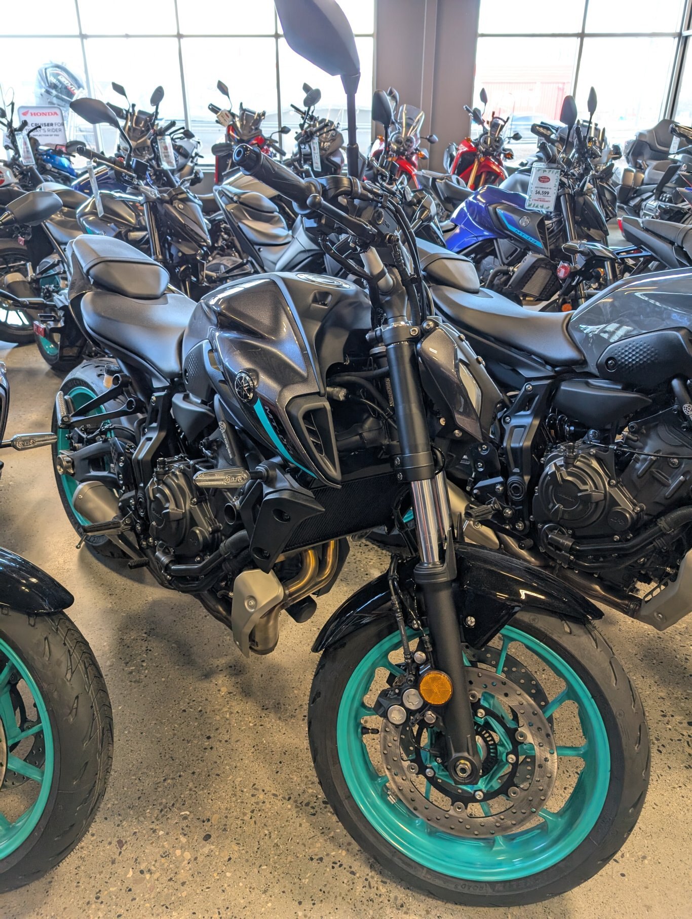 2024 Yamaha MT 07 Midnight Cyan