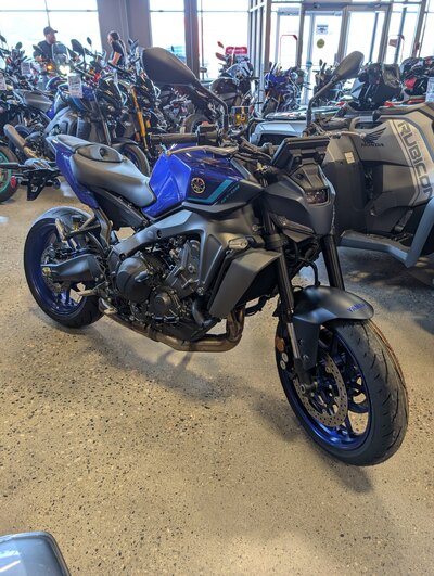 2025 Yamaha MT-09 Team Yamaha Blue