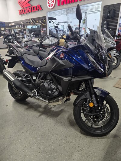 2025 Honda NT1100 Manual