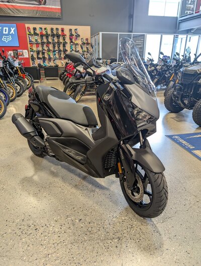 2025 Yamaha XMAX