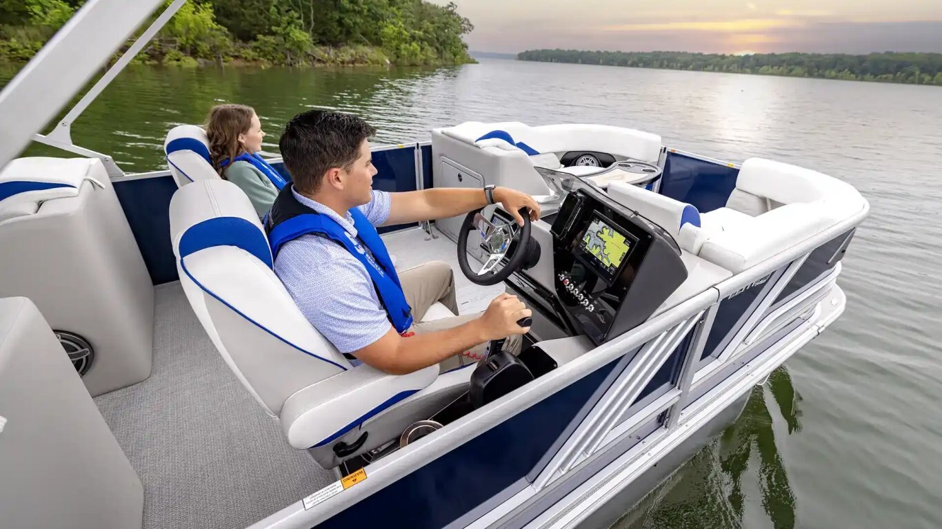 2026 SunCatcher Elite 322RC Indigo