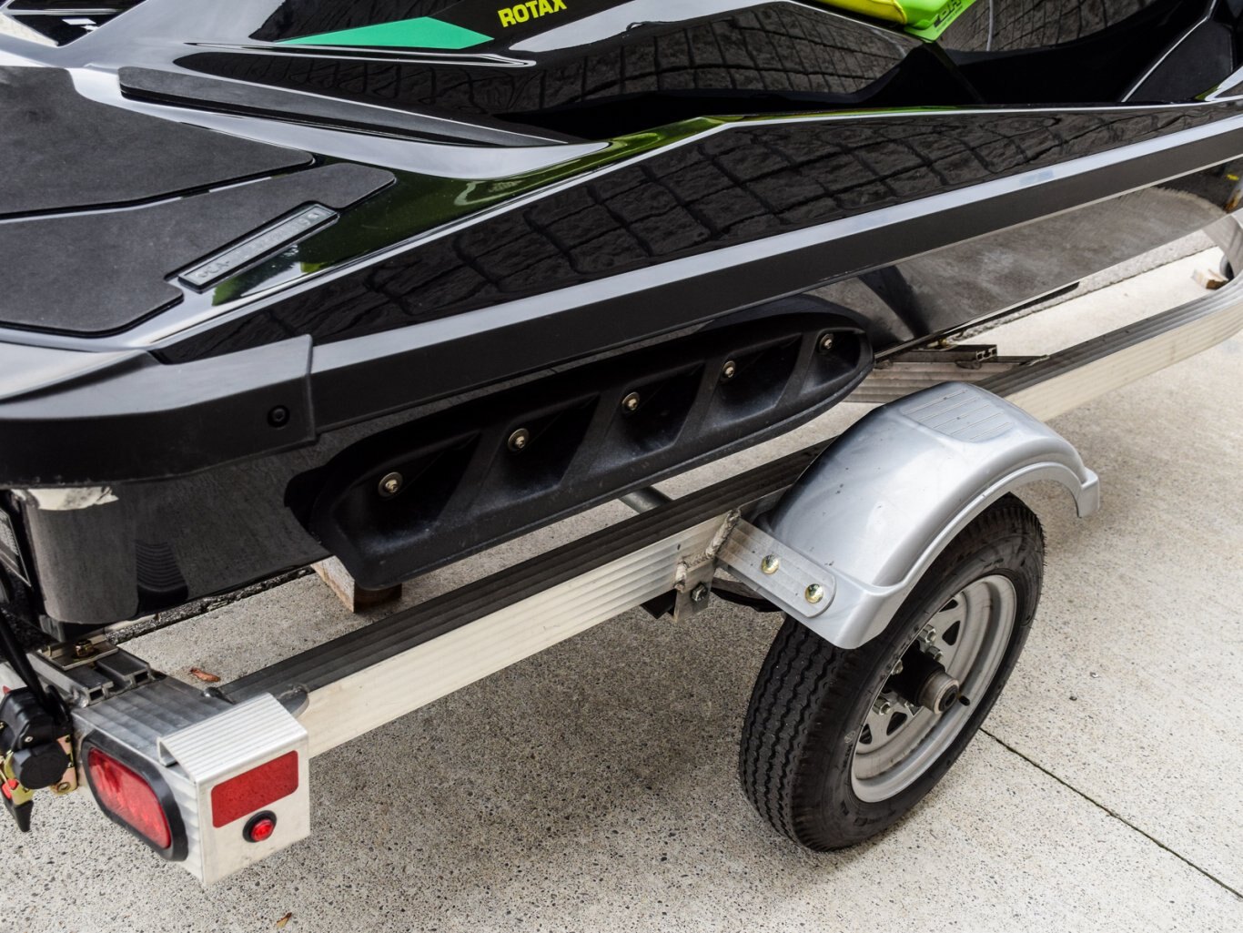 2019 Sea Doo GTI SE 130 INCLUDES TRAILER!