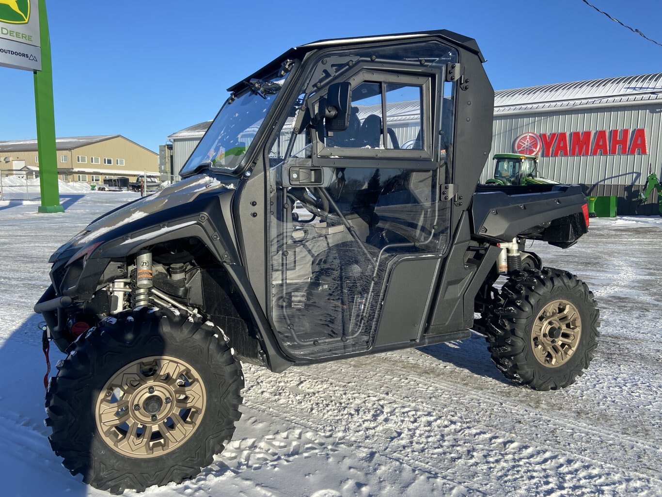 2024 Yamaha WOLVERINE® X2 1000 SE WITH DFK CAB AND HEATER