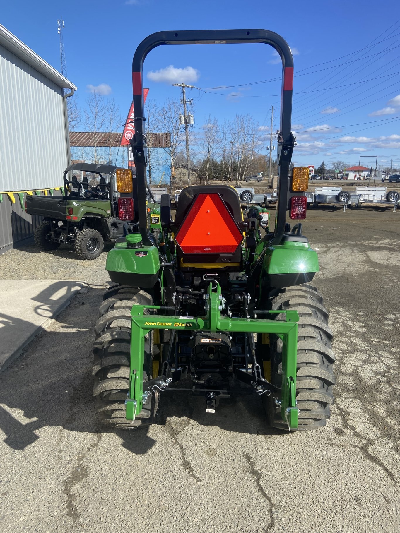 John Deere 2032r With 220r loader