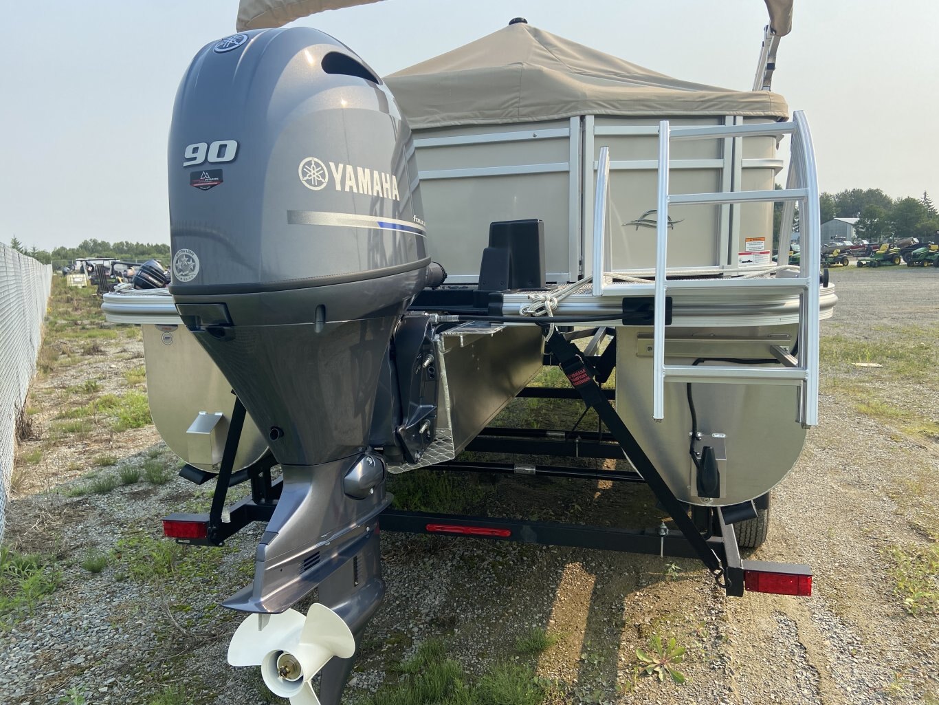 SUNCATCHER SELECT 22RC YAMAHA F90LB