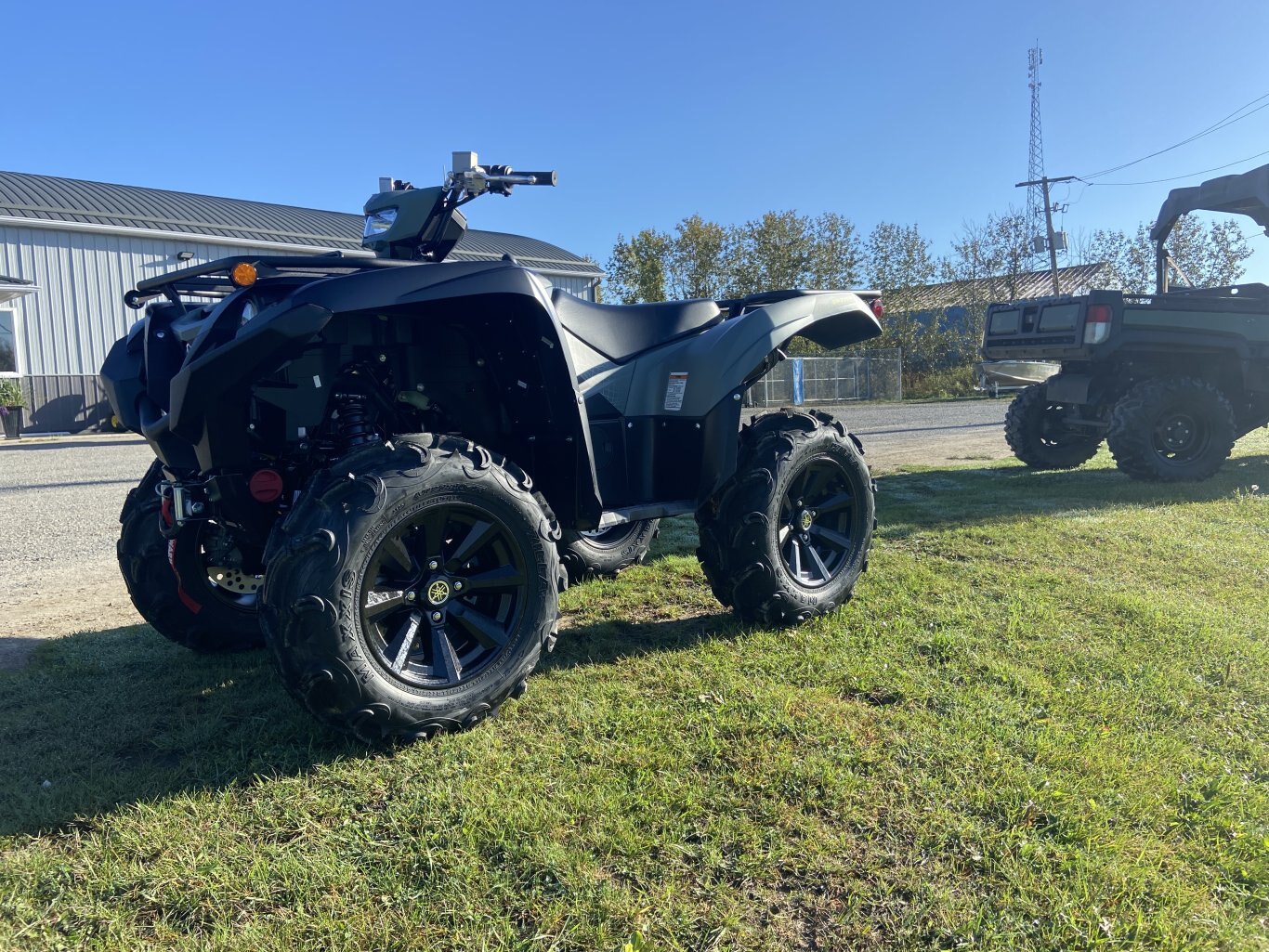 2026 Yamaha Grizzly EPS XT R Moss Grey/Tactical Black ( 2INCH LIFT KIT)