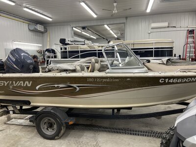 Sylvan 1800 Expedition Yamaha F115 W/Trailer