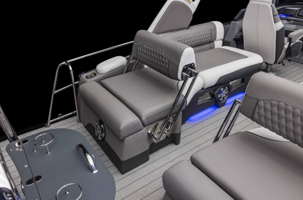 2024 Avalon Excalibur LTD Quad Lounge 27 FT