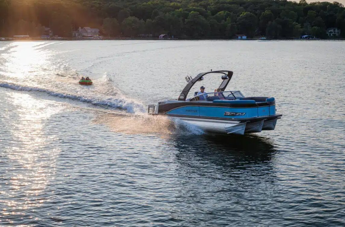 2024 Avalon Waketoon