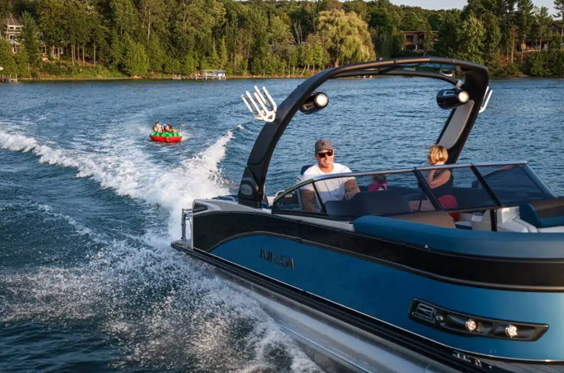 2024 Avalon Waketoon