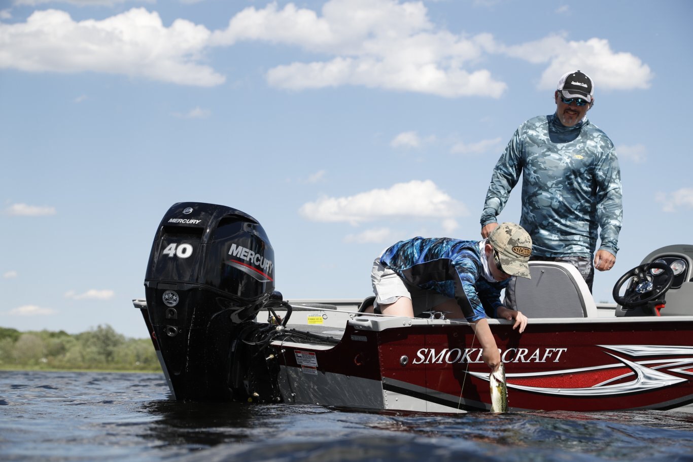 2025 Smoker Craft Resorter 151