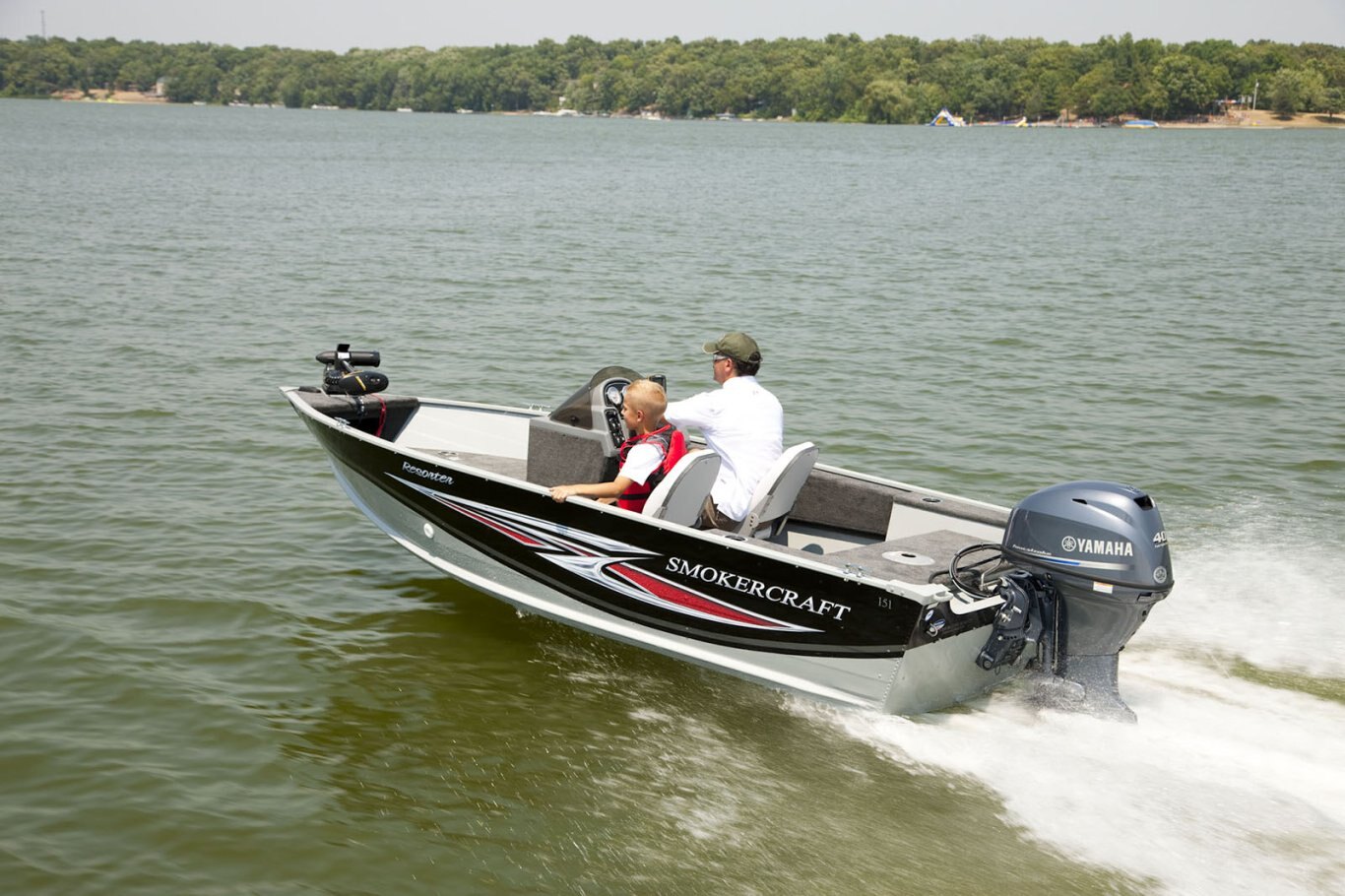 2025 Smoker Craft Resorter 151